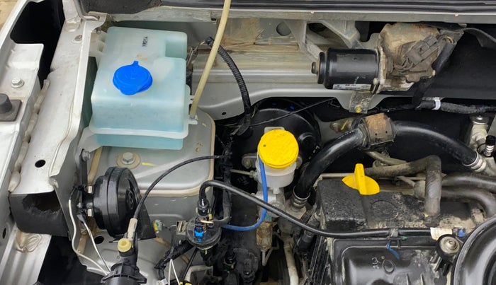 2018 Renault Kwid RXT 0.8 (O), Petrol, Manual, 34,534 km, Engine View - Right