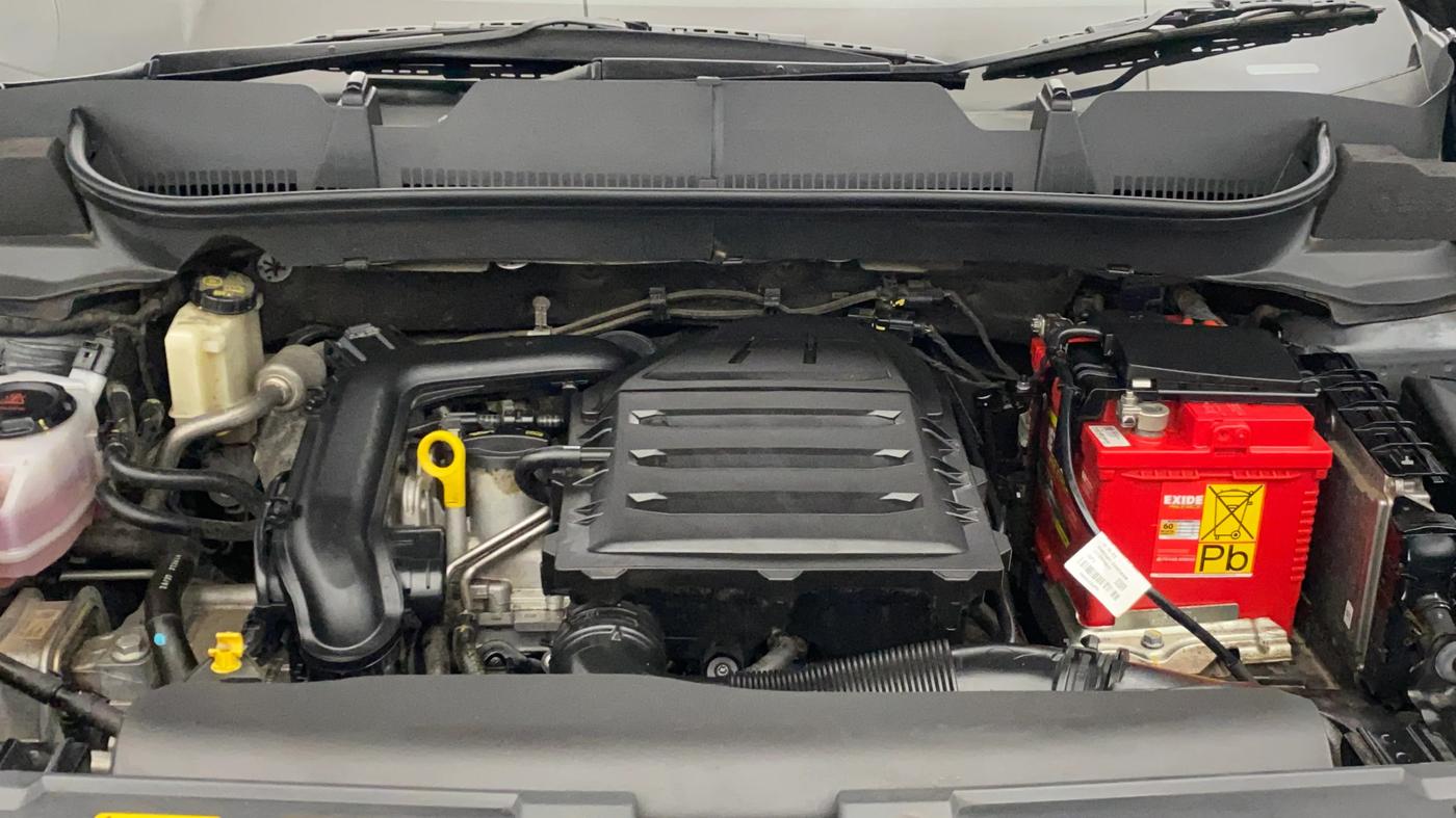2022 Skoda KUSHAQ AMBITION 1.0L TSI AT, Petrol, Automatic, 29,310 km, Engine View