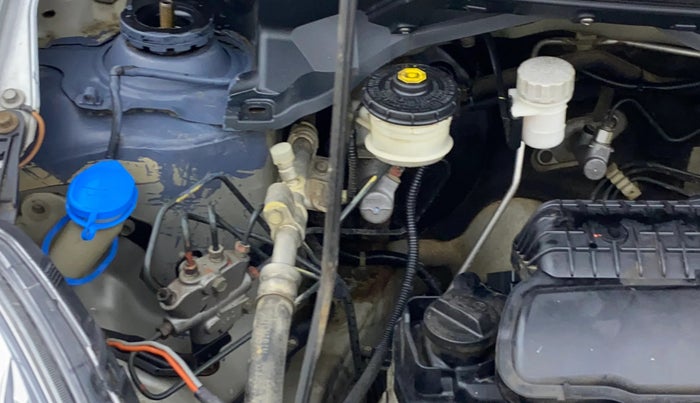 2012 Honda Brio V MT, Petrol, Manual, 95,376 km, Engine View - Right