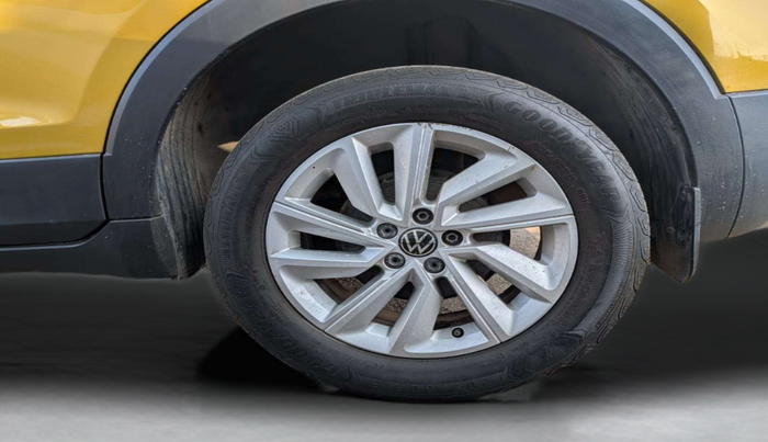 2022 Volkswagen TAIGUN HIGHLINE 1.0 TSI AT, Petrol, Automatic, 38,709 km, Left Rear Wheel