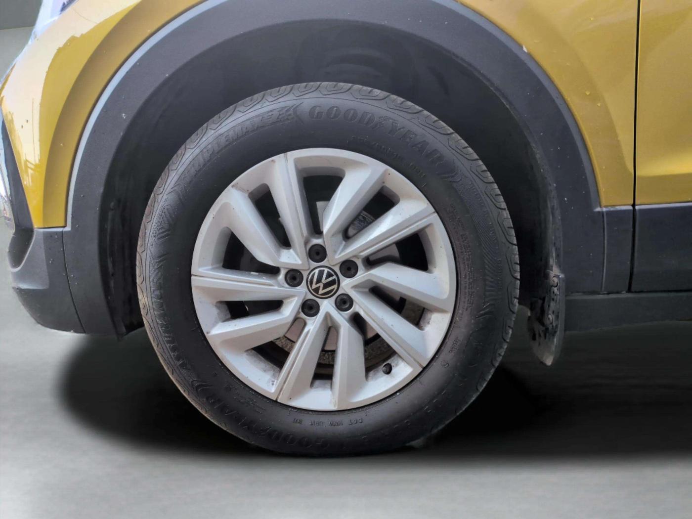 2022 Volkswagen TAIGUN HIGHLINE 1.0 TSI AT, Petrol, Automatic, 38,709 km, Left Front Wheel