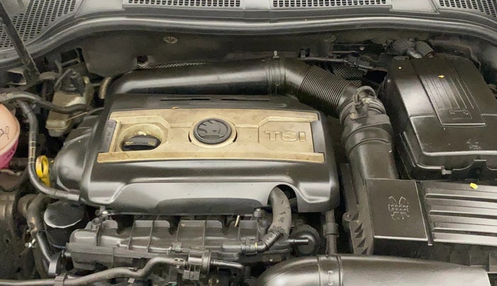 2014 Skoda Superb ELEGANCE 1.8 TSI AT, Petrol, Automatic, 74,204 km, Engine View