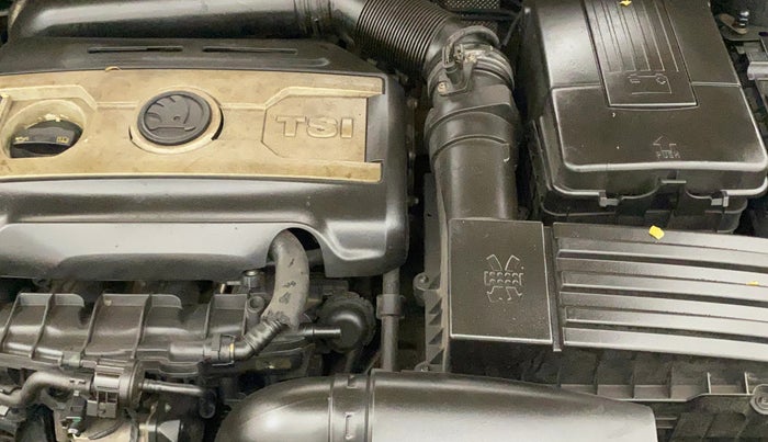 2014 Skoda Superb ELEGANCE 1.8 TSI AT, Petrol, Automatic, 74,204 km, Engine View - Left