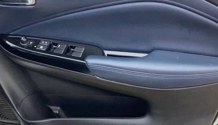 2022 Maruti Baleno ALPHA PETROL 1.2, Petrol, Manual, 48,856 km, Driver Side Door Panels Control