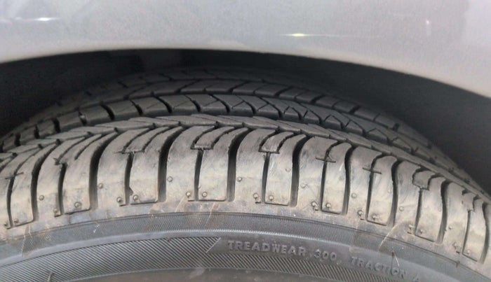 2015 Mercedes Benz S Class S350 CDI, Diesel, Automatic, 71,918 km, Left Front Tyre Tread