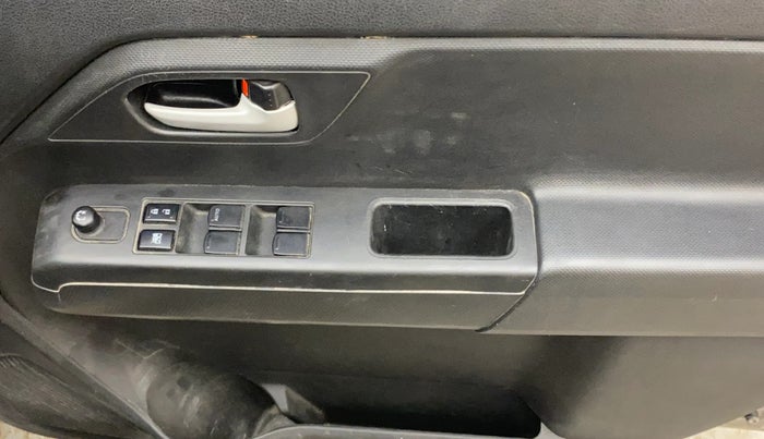 2023 Maruti New Wagon-R VXI 1.0, Petrol, Manual, 48,965 km, Driver Side Door Panels Control