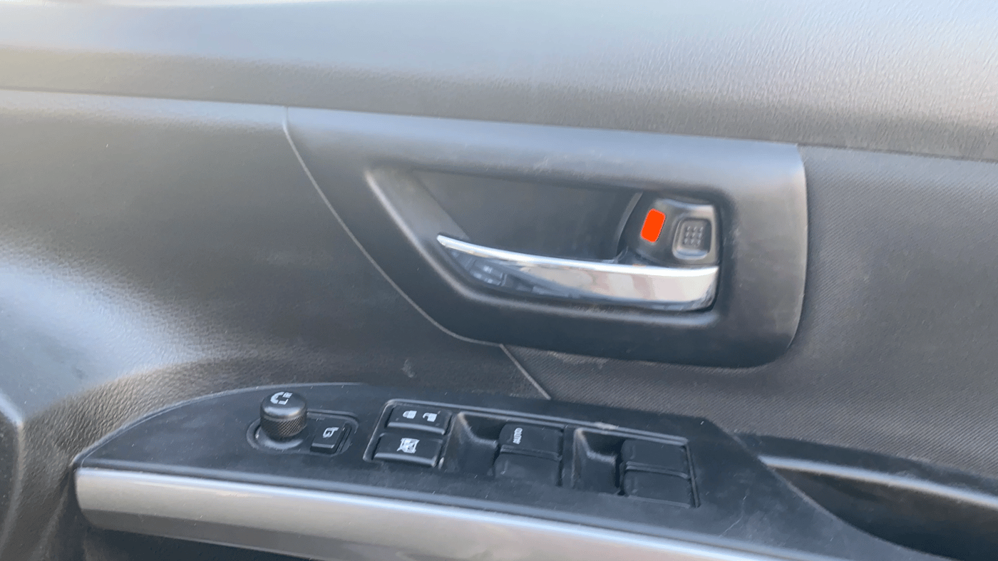2020 Maruti S Cross DELTA 1.5, Petrol, Manual, 11,687 km, Driver Side Door Panels Control