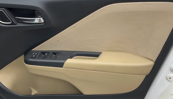 2017 Honda City 1.5L I-VTEC V MT, Petrol, Manual, 55,213 km, Driver Side Door Panels Control