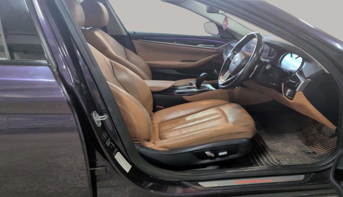 2017 BMW 5 Series 520D LUXURY LINE, Diesel, Automatic, 55,493 km, Right Side Front Door Cabin