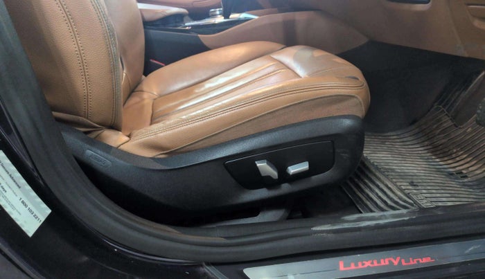 2017 BMW 5 Series 520D LUXURY LINE, Diesel, Automatic, 55,493 km, Driver Side Adjustment Panel