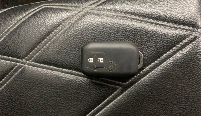 2023 Maruti Swift ZXI PLUS, Petrol, Manual, 63,070 km, Key Close Up