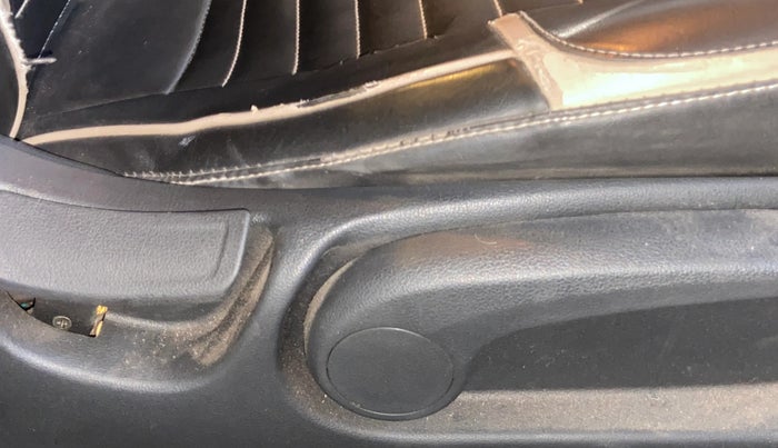 2018 Hyundai Verna 1.6 CRDI SX, Diesel, Manual, 1,20,918 km, Driver Side Adjustment Panel