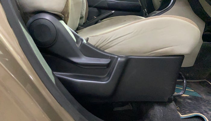 2020 Maruti New Wagon-R ZXI 1.2 AMT, Petrol, Automatic, 39,212 km, Driver Side Adjustment Panel