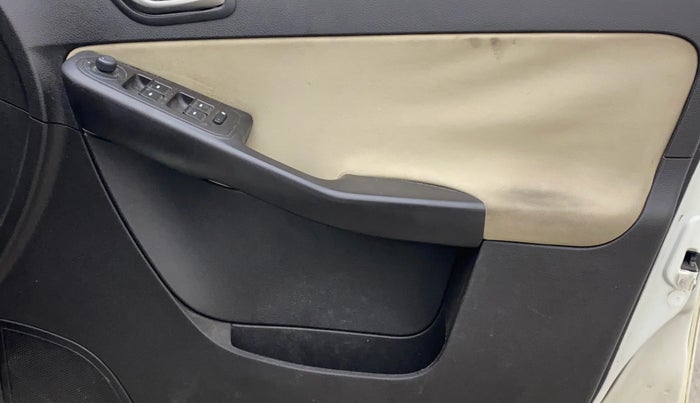 2014 Tata Zest XT PETROL, Petrol, Manual, 77,764 km, Driver Side Door Panels Control