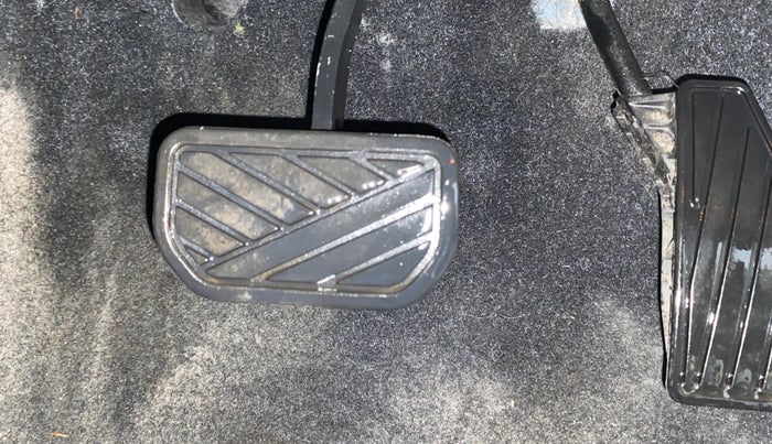 2023 Maruti Baleno ZETA 1.2 AGS, Petrol, Automatic, 70,439 km, Pedals