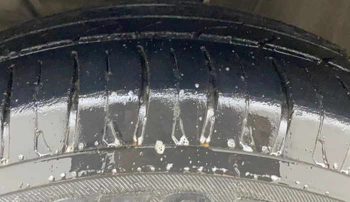 2017 Maruti Dzire ZDI AMT, Diesel, Automatic, 67,491 km, Left Rear Tyre Tread