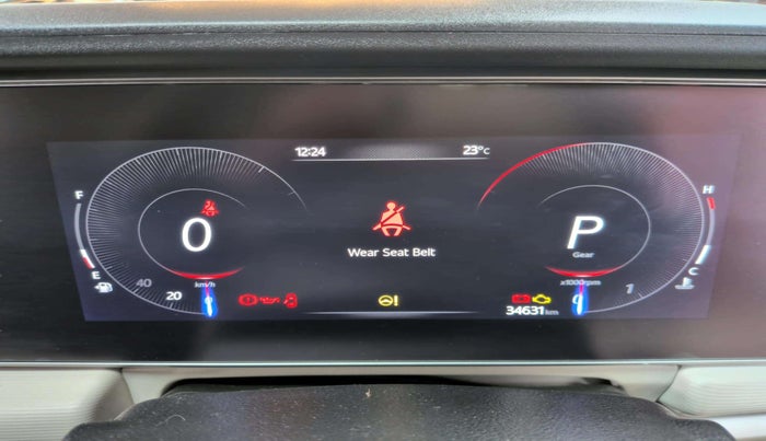 2022 Mahindra XUV700 AX 5 P AT 5 STR, Petrol, Automatic, 34,631 km, Odometer Image