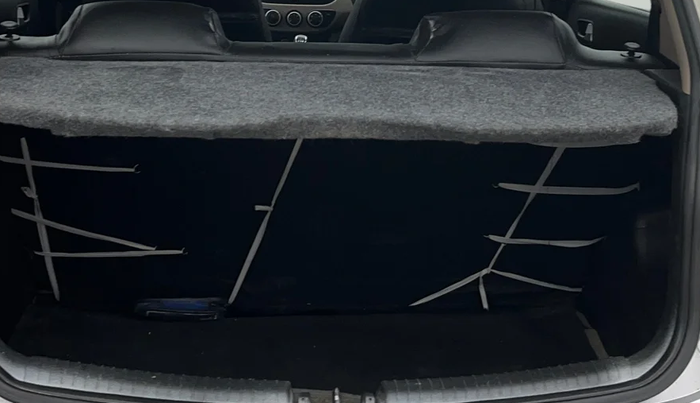 2016 Hyundai Grand i10 SPORTZ 1.2 KAPPA VTVT, Petrol, Manual, 84,495 km, Boot Inside