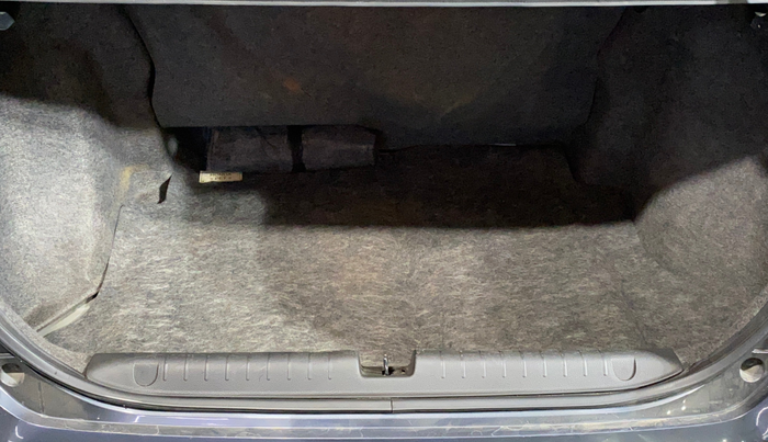 2022 Honda Amaze 1.2L I-VTEC VX CVT, Petrol, Automatic, 14,306 km, Boot Inside