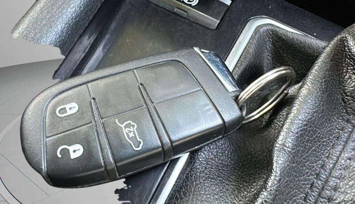 2021 Jeep Compass MODEL S (O) 1.4 PETROL DCT, Petrol, Automatic, 51,279 km, Key Close Up