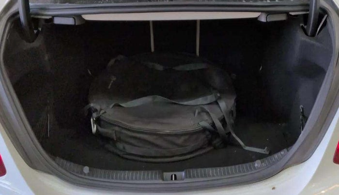 2016 Mercedes Benz C Class 220d, Diesel, Automatic, 68,291 km, Boot Inside