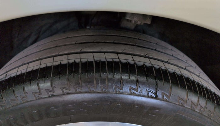 2016 Mercedes Benz C Class 220d, Diesel, Automatic, 68,291 km, Right Front Tyre Tread