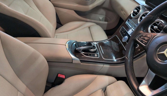 2016 Mercedes Benz C Class 220d, Diesel, Automatic, 68,291 km, Gear Lever