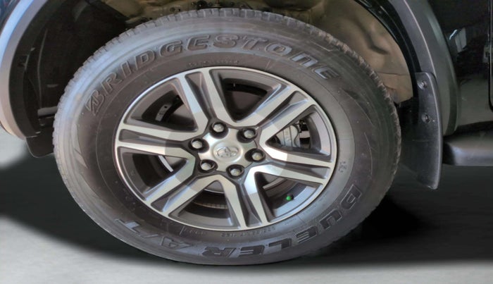 2021 Toyota Fortuner 2.8 4X2 AT, Diesel, Automatic, 39,779 km, Right Rear Wheel