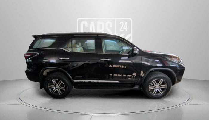 2021 Toyota Fortuner 2.8 4X2 AT, Diesel, Automatic, 39,779 km, Right Side View