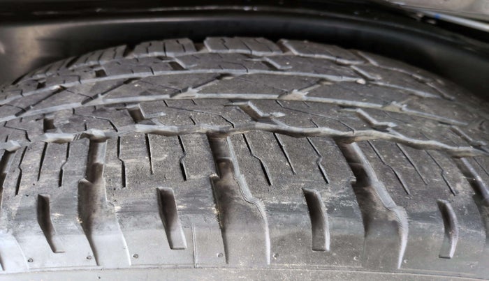 2021 Toyota Fortuner 2.8 4X2 AT, Diesel, Automatic, 39,779 km, Right Rear Tyre Tread