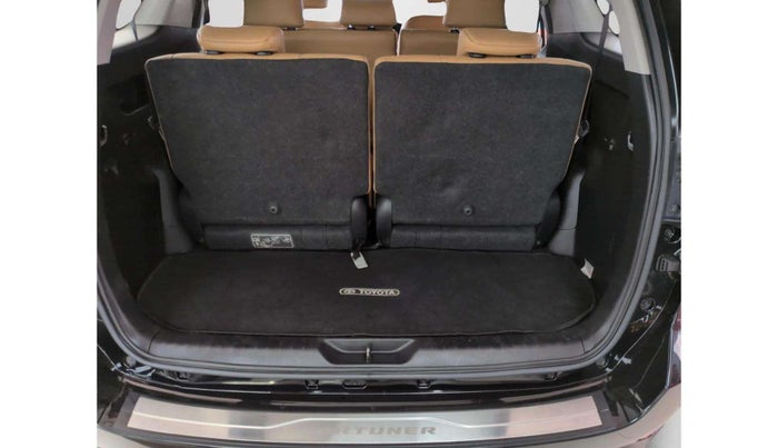 2021 Toyota Fortuner 2.8 4X2 AT, Diesel, Automatic, 39,779 km, Boot Inside