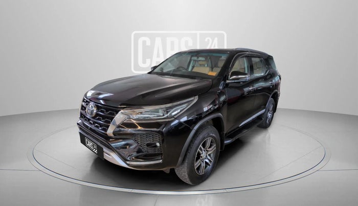 2021 Toyota Fortuner 2.8 4X2 AT, Diesel, Automatic, 39,779 km, Left Front Diagonal