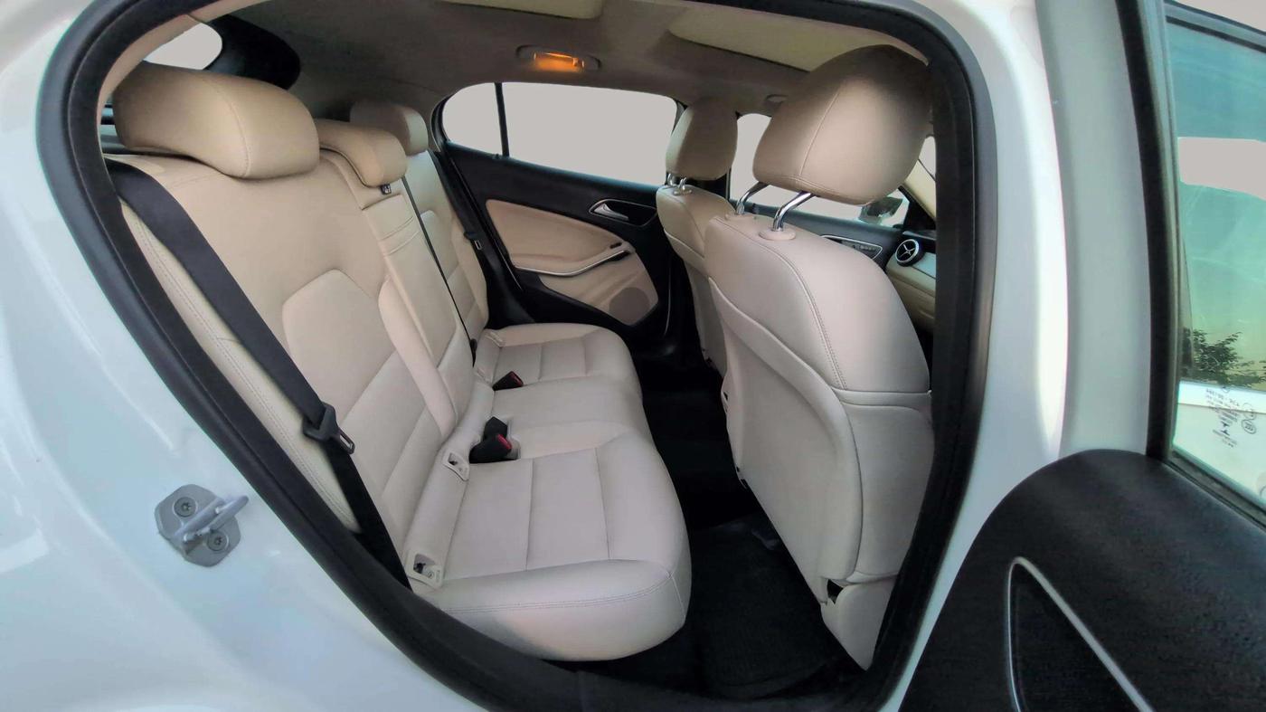 2015 Mercedes Benz GLA Class 200 CGI SPOTRS, Petrol, Automatic, 31,793 km, Right Side Rear Door Cabin