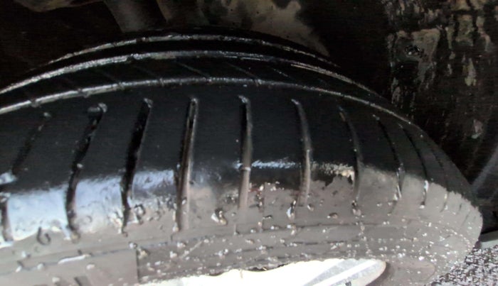 2015 Mercedes Benz GLA Class 200 CGI SPOTRS, Petrol, Automatic, 31,793 km, Right Front Tyre Tread