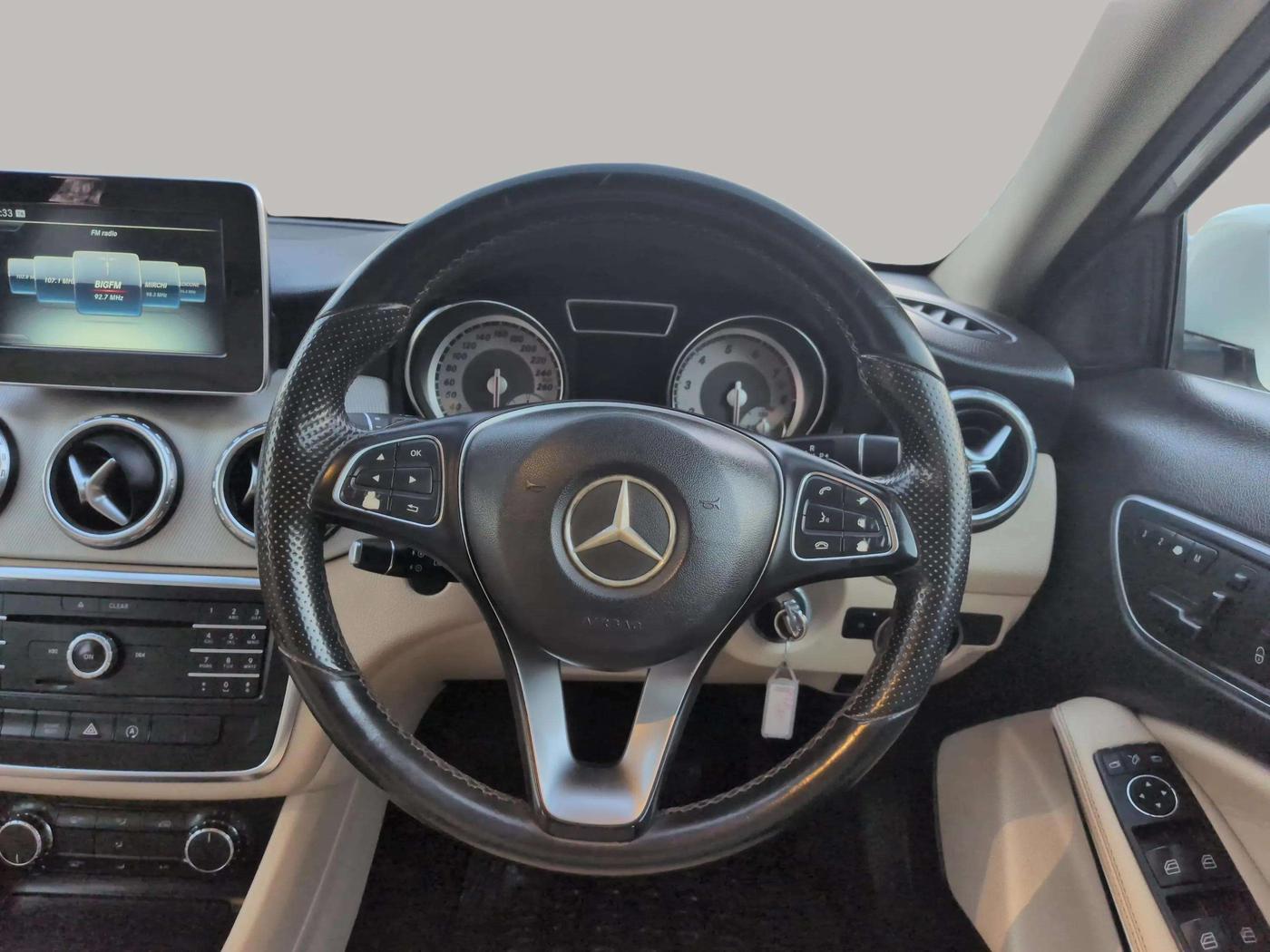2015 Mercedes Benz GLA Class 200 CGI SPOTRS, Petrol, Automatic, 31,793 km, Steering Wheel Close Up