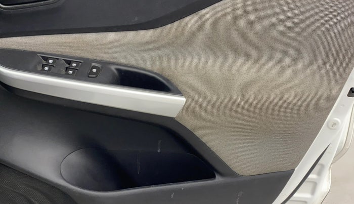 2021 Nissan MAGNITE XE, Petrol, Manual, 23,376 km, Driver Side Door Panels Control