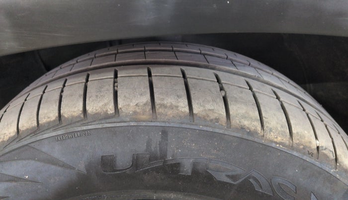 2016 Lexus RX 450H, Hybrid, Automatic, 60,665 km, Left Rear Tyre Tread