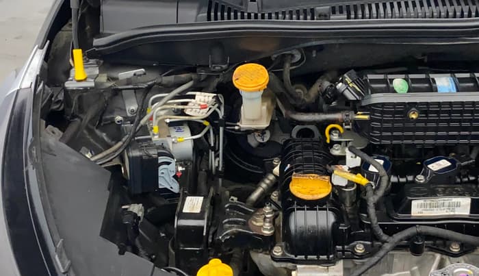 2023 Tata ALTROZ XZ + SUNROOF, Petrol, Manual, 8,013 km, Engine View - Right
