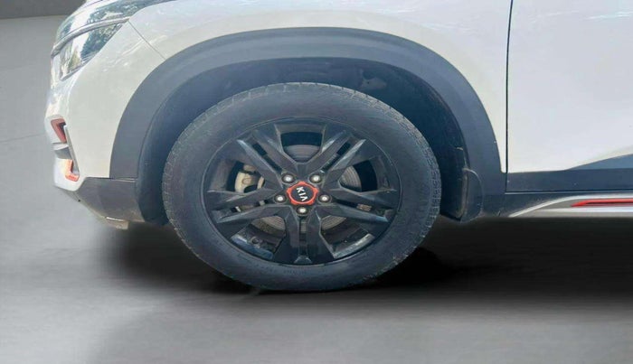 2021 KIA SELTOS HTX ANNIVERSARY EDITION 1.5 PETROL IVT, Petrol, Automatic, 36,010 km, Left Front Wheel