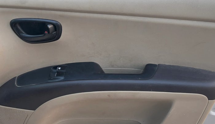 2012 Hyundai i10 ERA 1.1, Petrol, Manual, 97,752 km, Driver Side Door Panels Control