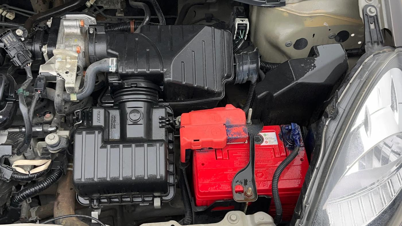2014 Honda Brio S MT, Petrol, Manual, 29,359 km, Engine View - Left