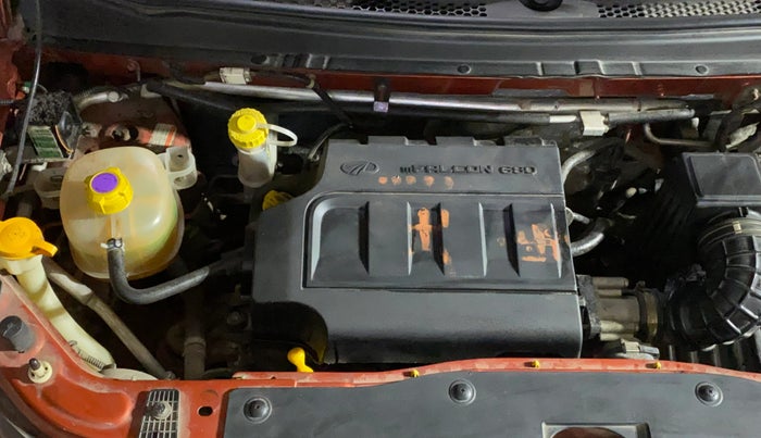 2017 Mahindra Kuv100 K6 6 STR, Petrol, Manual, 27,723 km, Engine View - Right