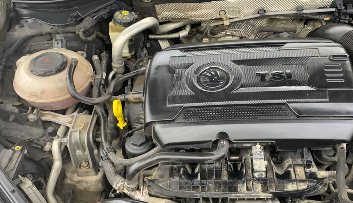 2018 Skoda Superb STYLE 1.8 TSI AT, Petrol, Automatic, 77,473 km, Engine View - Right