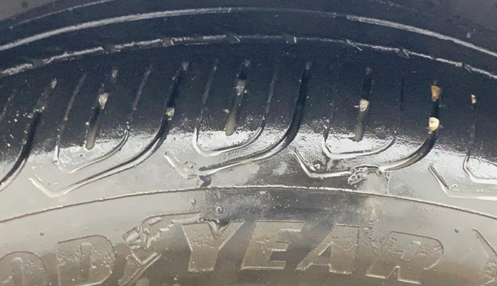 2023 Tata ALTROZ XZ PLUS SUNROOF CNG, CNG, Manual, 41,807 km, Right Front Tyre Tread