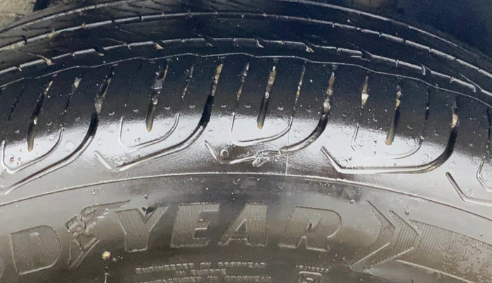 2023 Tata ALTROZ XZ PLUS SUNROOF CNG, CNG, Manual, 41,807 km, Left Rear Tyre Tread