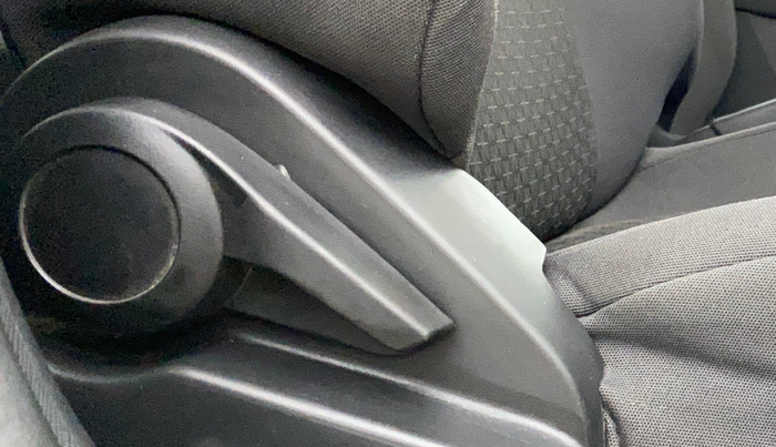 2021 Tata ALTROZ XT PETROL, Petrol, Manual, 24,596 km, Driver Side Adjustment Panel