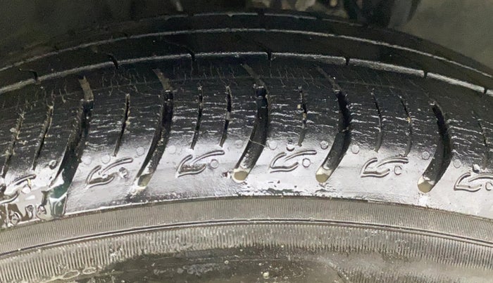 2021 Tata ALTROZ XT PETROL, Petrol, Manual, 24,596 km, Right Front Tyre Tread