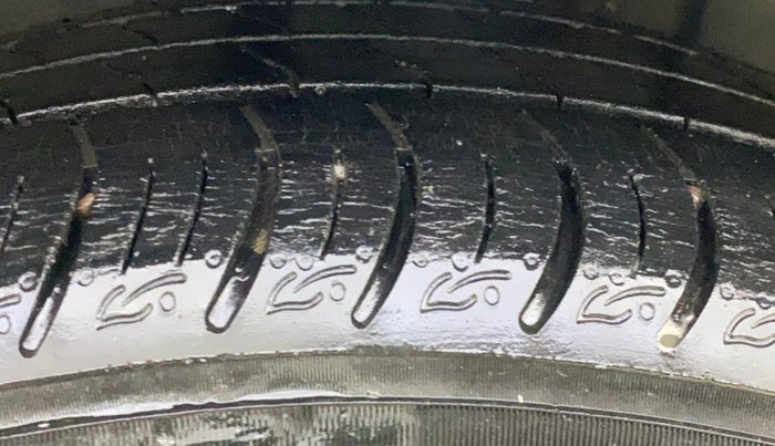 2021 Tata ALTROZ XT PETROL, Petrol, Manual, 24,596 km, Left Front Tyre Tread