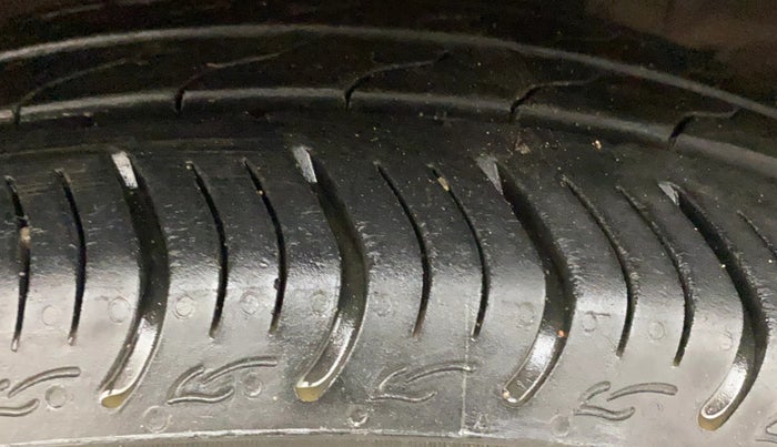 2015 Honda City 1.5L I-VTEC V MT, Petrol, Manual, 35,151 km, Right Front Tyre Tread