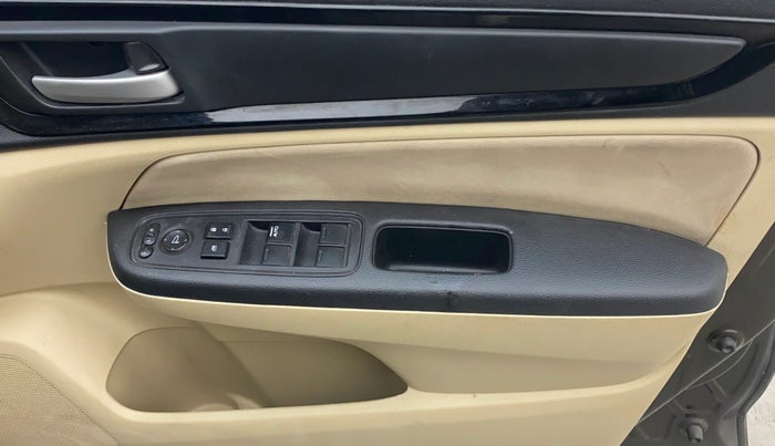 2020 Honda Amaze 1.2L I-VTEC VX CVT, Petrol, Automatic, 67,841 km, Driver Side Door Panels Control